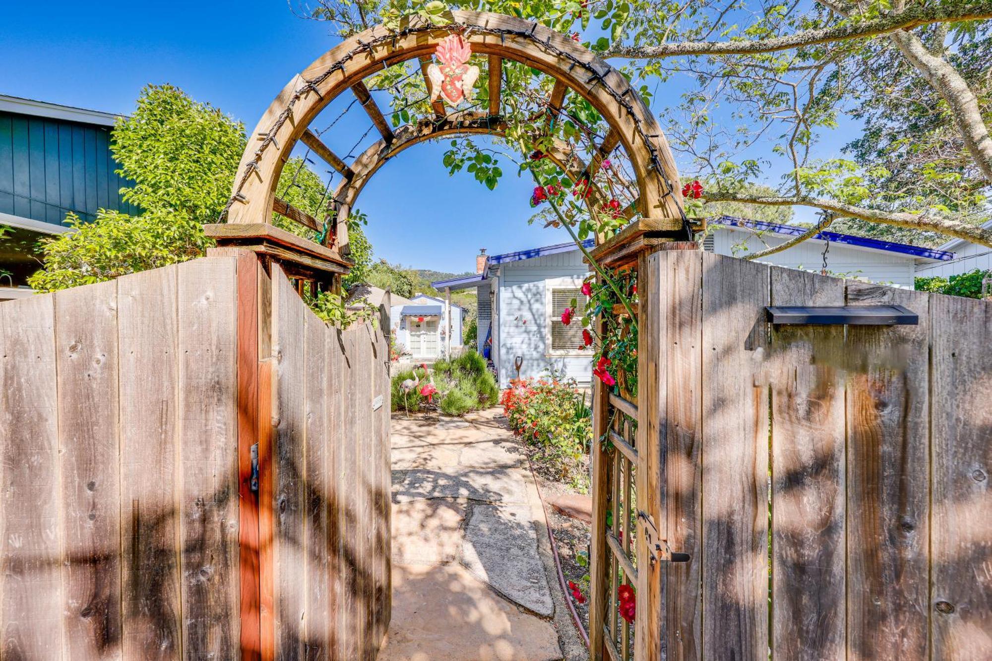 Romantic Casita With Garden And Deck 2 Miles To Plaza! โซโนมา ภายนอก รูปภาพ